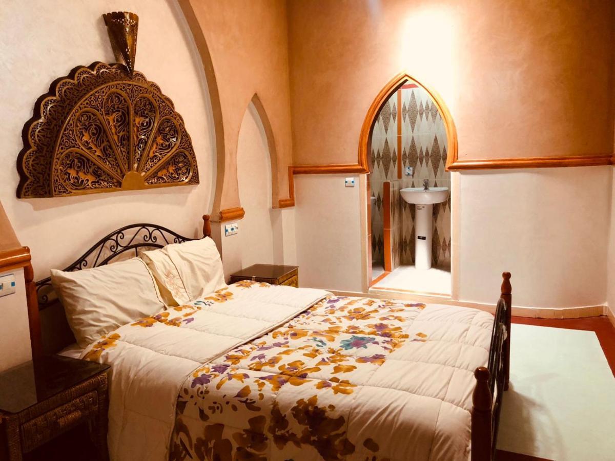 Restaurant Hollywood Africa 5*
